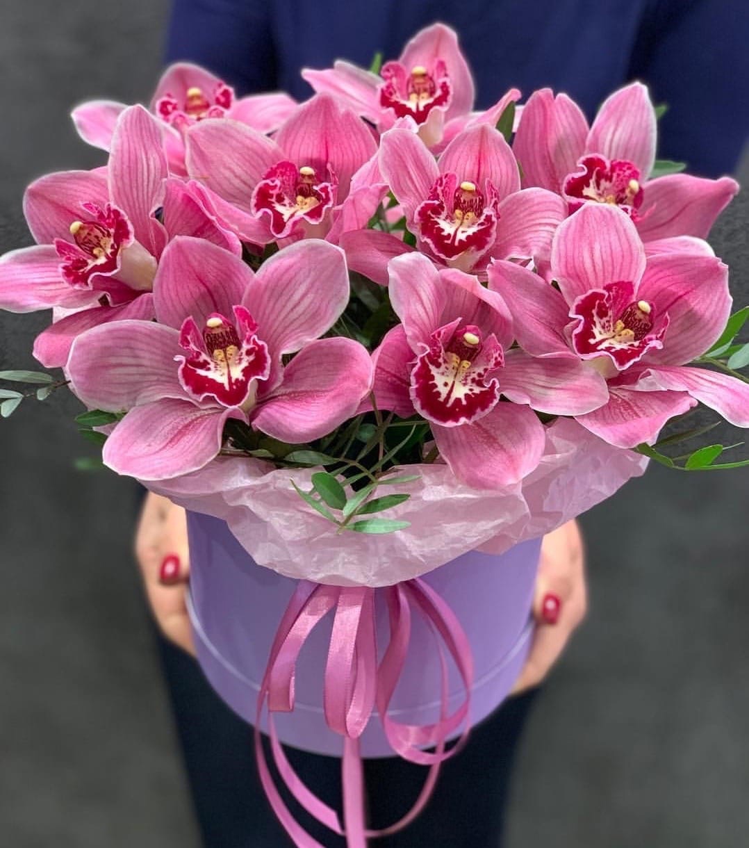 Бокс из орхидей M - Доставка цветов Саратов. Сервис Delivery Flowers | 8 800 444-00-29