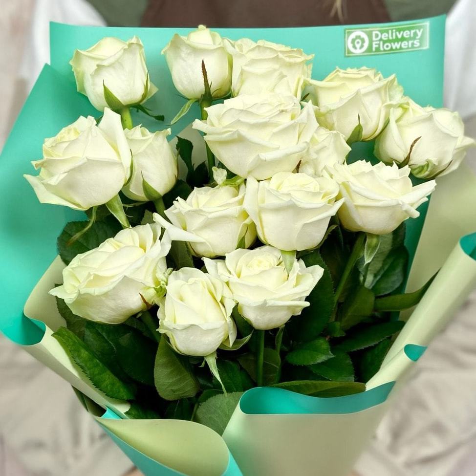 Букет из 15 роз Avalanche 70 см. - Доставка цветов Саратов. Сервис Delivery Flowers | 8 800 444-00-29
