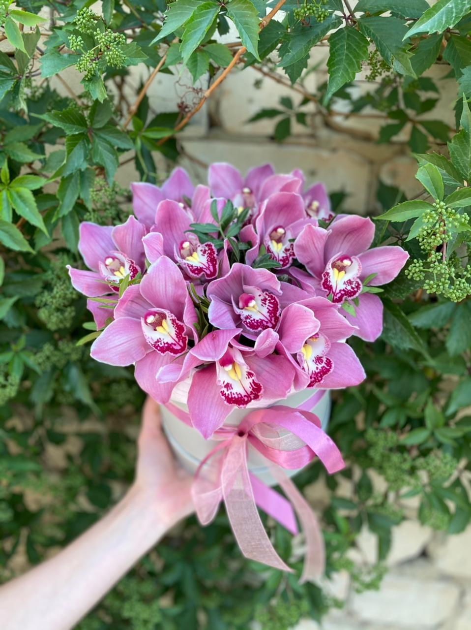 Бокс из орхидей L - Доставка цветов Саратов. Сервис Delivery Flowers | 8 800 444-00-29